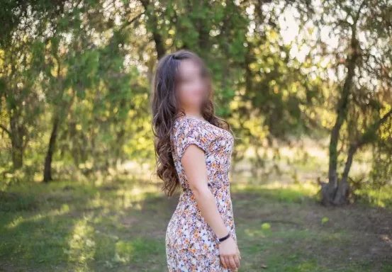 Anneke, 39