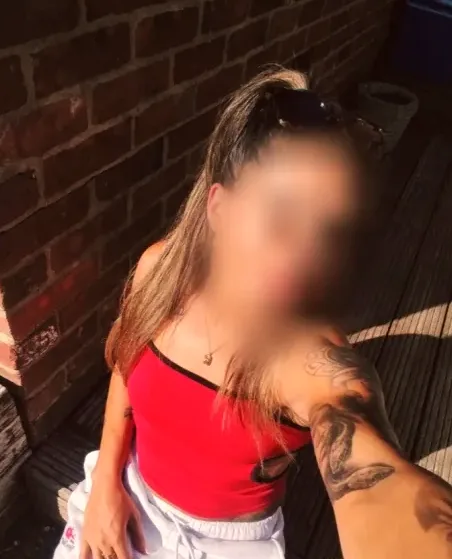 Fatima, 30