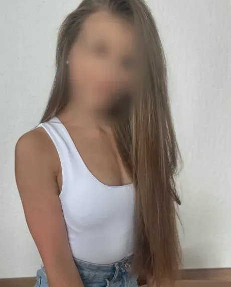 Guusje, 28