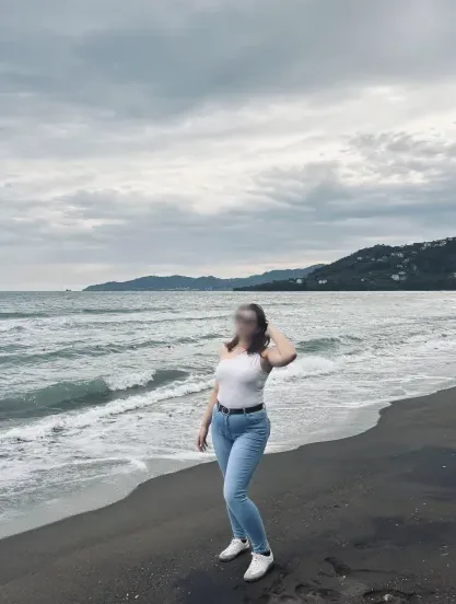Imane, 21