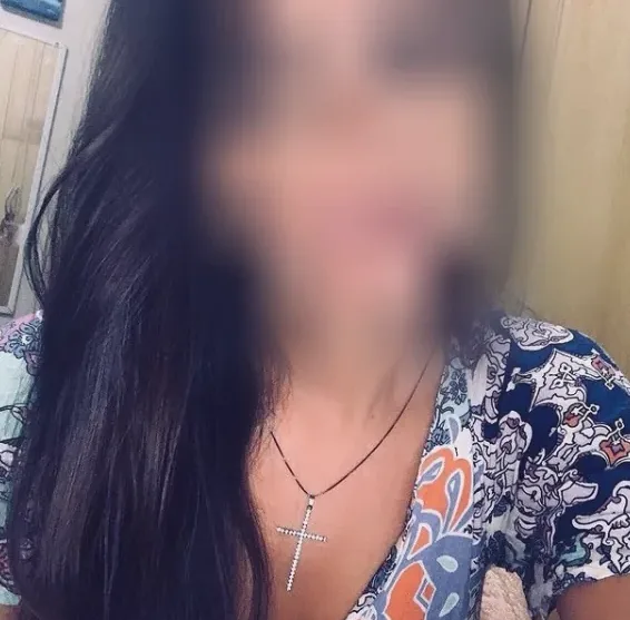 Maud, 38