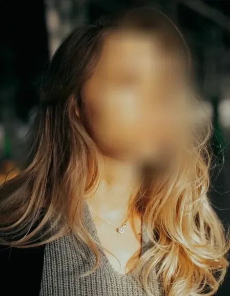 Nikki, 40