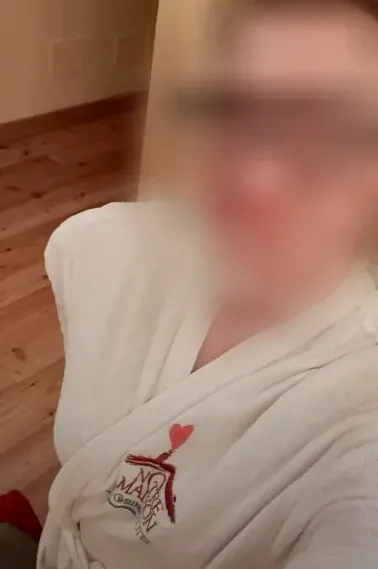 Sabine, 40