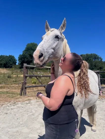 Sofia, 23